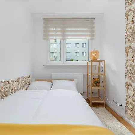 Grazyny Modern By Bookinghost Apartment