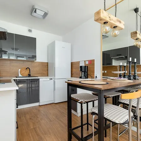 Apartment Grazyny Modern By Bookinghost